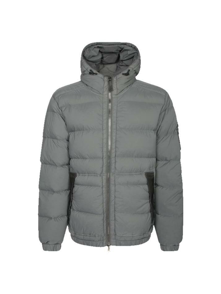 [스톤 아일랜드] 25FW 와펜 심리스 터널 나일론 후드 패딩자켓 그레이 K2S15 4100040 S0028 V006B