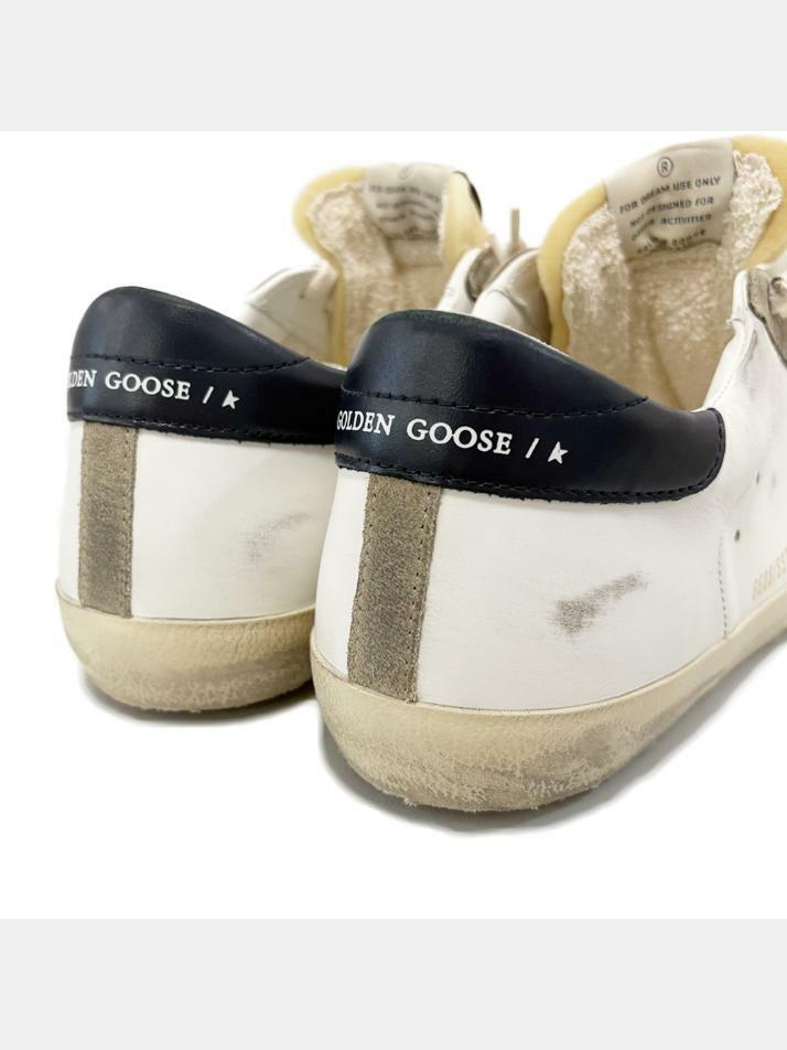 [골든구스] 25FW 슈퍼스타 퍼포레이트 스니커즈 화이트/네이비 GMF00360 F003184 81753
