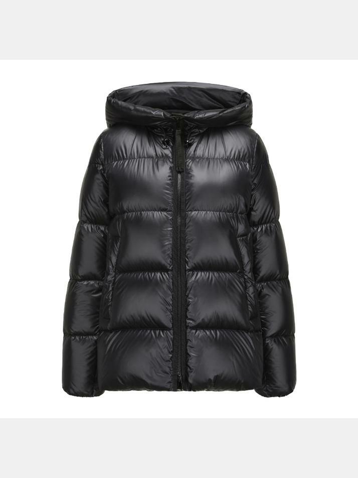 [몽클레어] 25FW 세리트 SERITTES 로고 패치 후드 숏 패딩 자켓 블랙 1A000 68 597YG 999