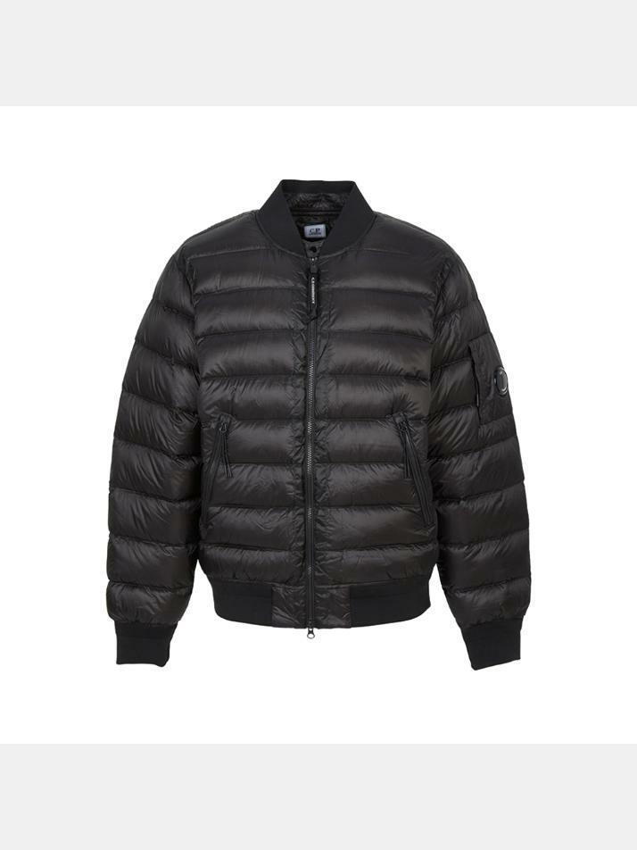 [CP 컴퍼니] 25FW DD 쉘 렌즈 와펜 블루종 패딩 자켓 블랙 19CMOW001A 110416A 999