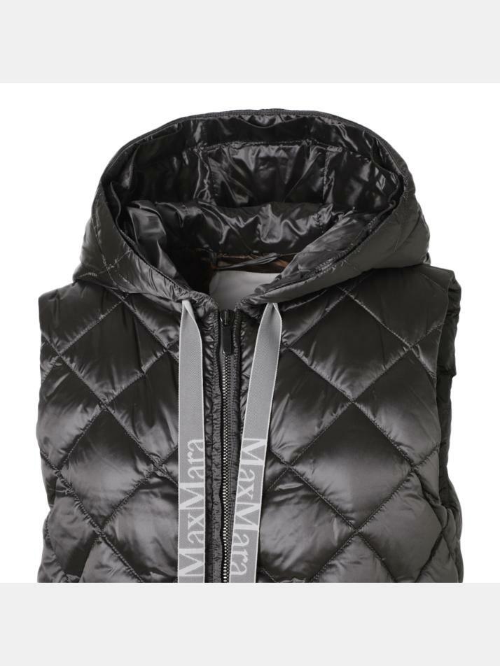 [막스마라] 25FW 스페이스지 SPACEGI 다이아몬드 퀄팅 패딩 조끼 그레이 2529296015 001