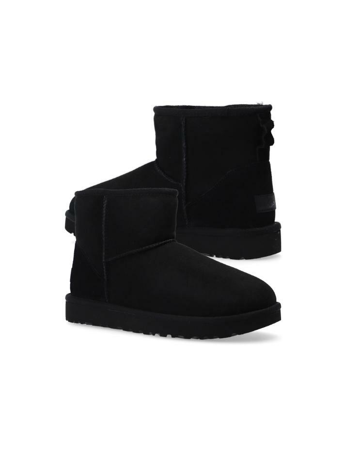 [어그] 25FW 클래식 미니 ll 부츠 블랙 1016222 BLK