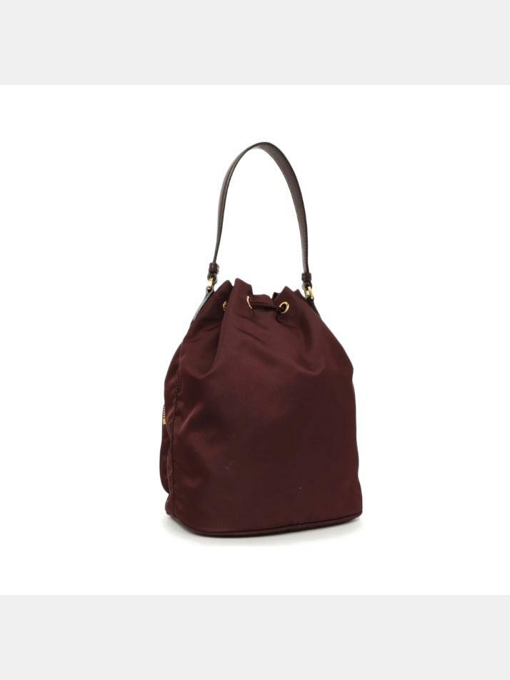 [프라다] 26SS 금장로고 듀엣 나일론 버킷백 버건디 1BH038 RV44 F0007