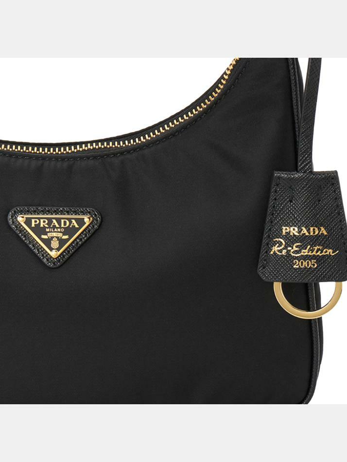 [프라다] 26SS 금장로고 리에디션 2005 미니 토트백 블랙 1N204M R064 F0632