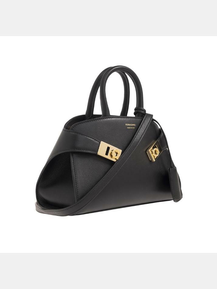 [페라가모] 26SS 허그 미니 토트/숄더백 블랙 21-5975 0768853