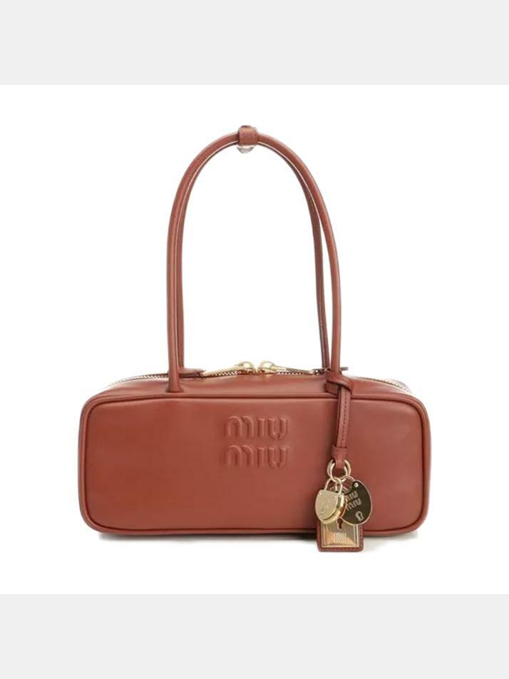 [미우미우] 26SS 엠보 로고 레더 스몰 보백 러스트 5BB173 2CRW F0033