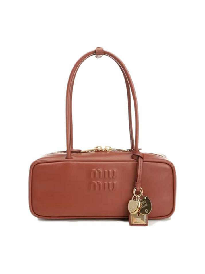 [미우미우] 26SS 엠보 로고 레더 스몰 보백 러스트 5BB173 2CRW F0033
