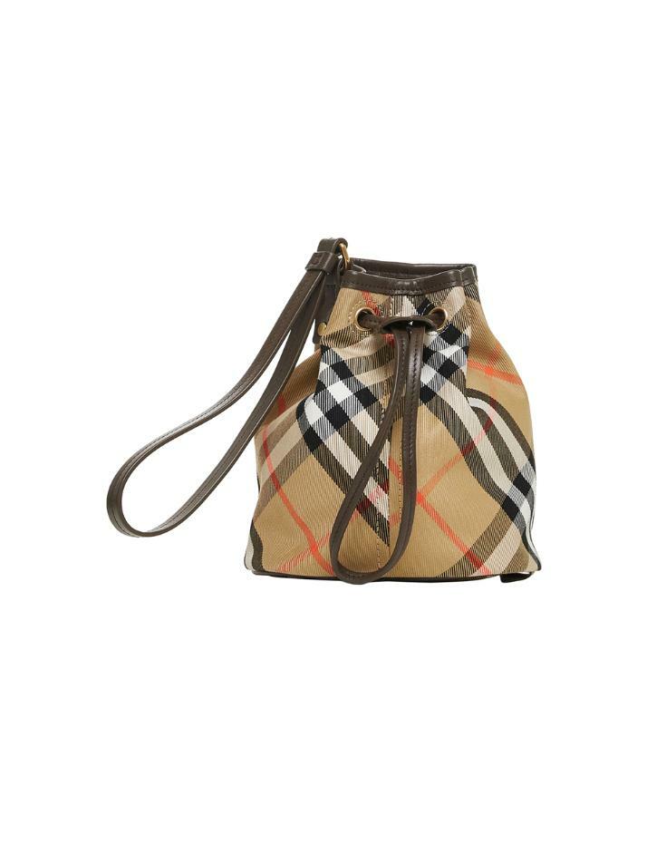[버버리] 26SS 에센셜 드로스트링 파우치 버킷백 샌드 8093916