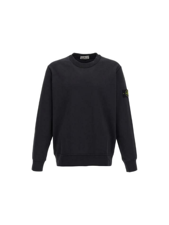 [스톤 아일랜드] 26SS 와펜 맨투맨 블랙 L1S15 6100060 S0051 V0029