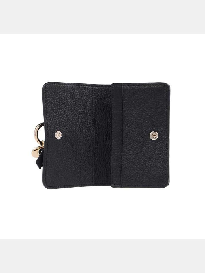 [끌로에] 26SS 알파벳 코인 카드지갑 블랙 CHC21WP015F57 001