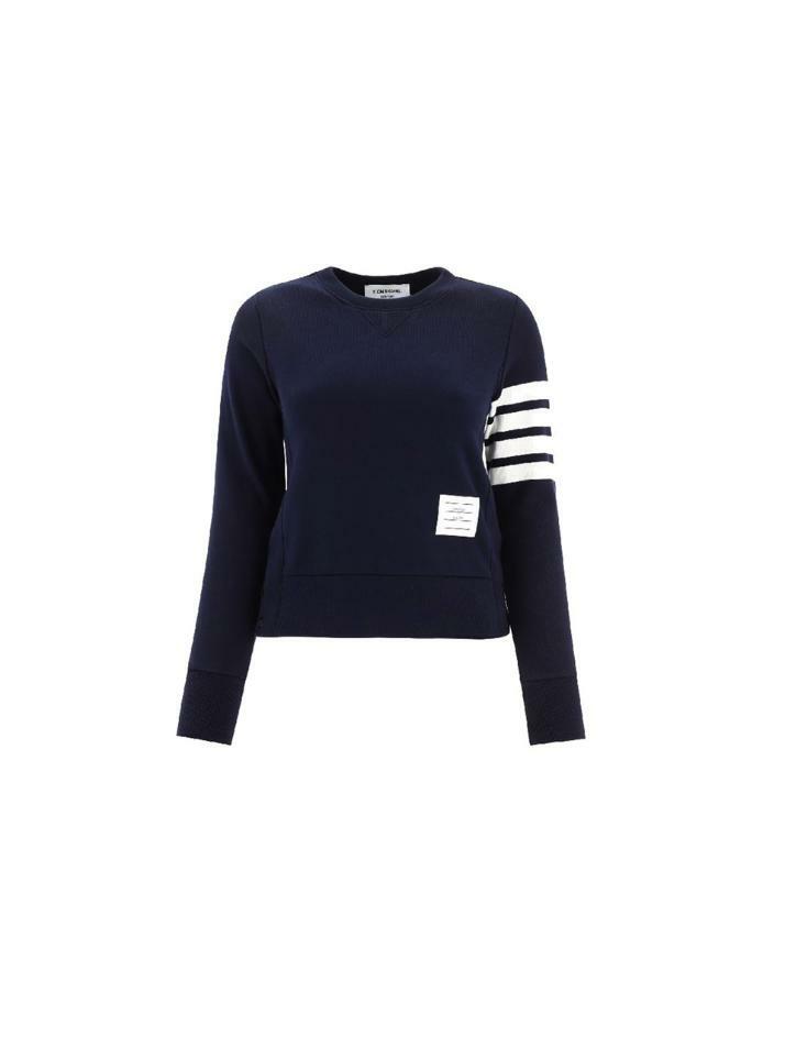 [톰브라운] 26SS 여성 사선 완장 클래식 맨투맨 네이비 FJT002A 00535 415