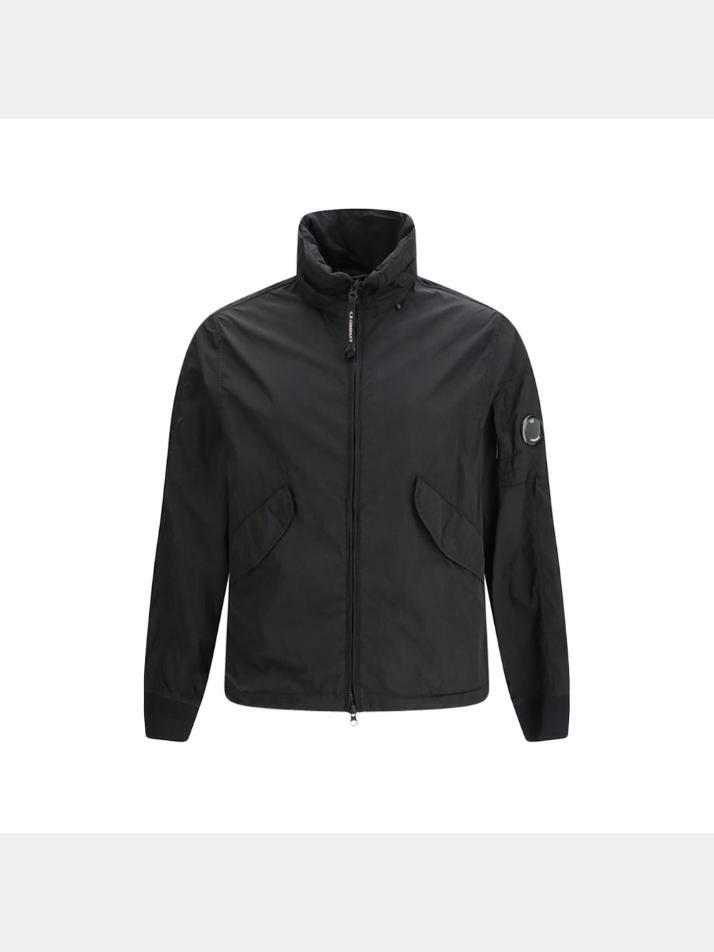 [CP 컴퍼니] 26SS 렌즈 와펜 크롬 R 하이넥 자켓 블랙 20CMOW006A 005904D 999