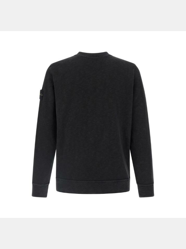 [스톤 아일랜드] 25FW 와펜 패치 브러쉬드 헤비 맨투맨 블랙 K2S15 6100053 S0238 V0029