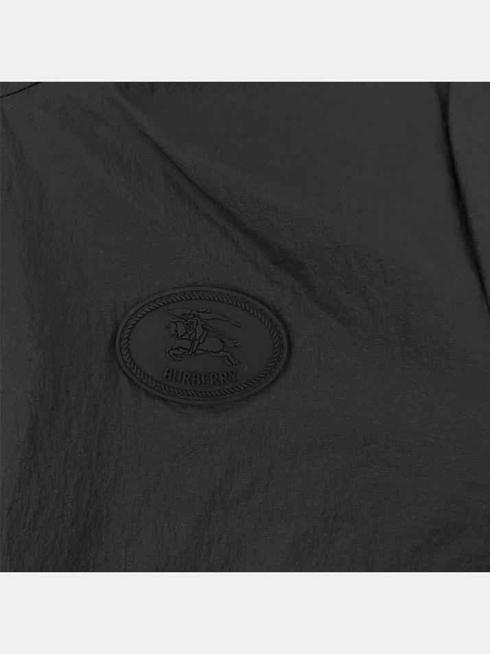[버버리] 키즈 로고 패치 바람막이 자켓 블랙 8120201