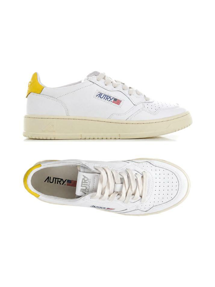 [오트리] 26SS 메달리스트 로우탑 스니커즈 화이트/옐로우탭 AULM LL30