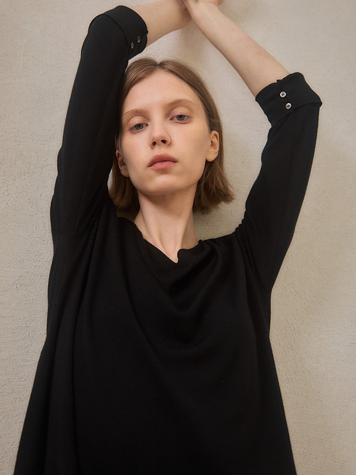 merino wool 90% cashmere 10% | set-up v-neck dress - Black