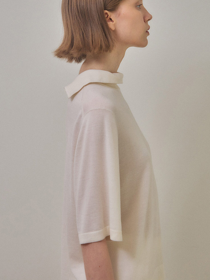 merino wool 70% silk 30% | back button knit top - White