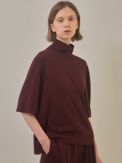 merino wool 70% silk 30% | back button knit top - Burgundy