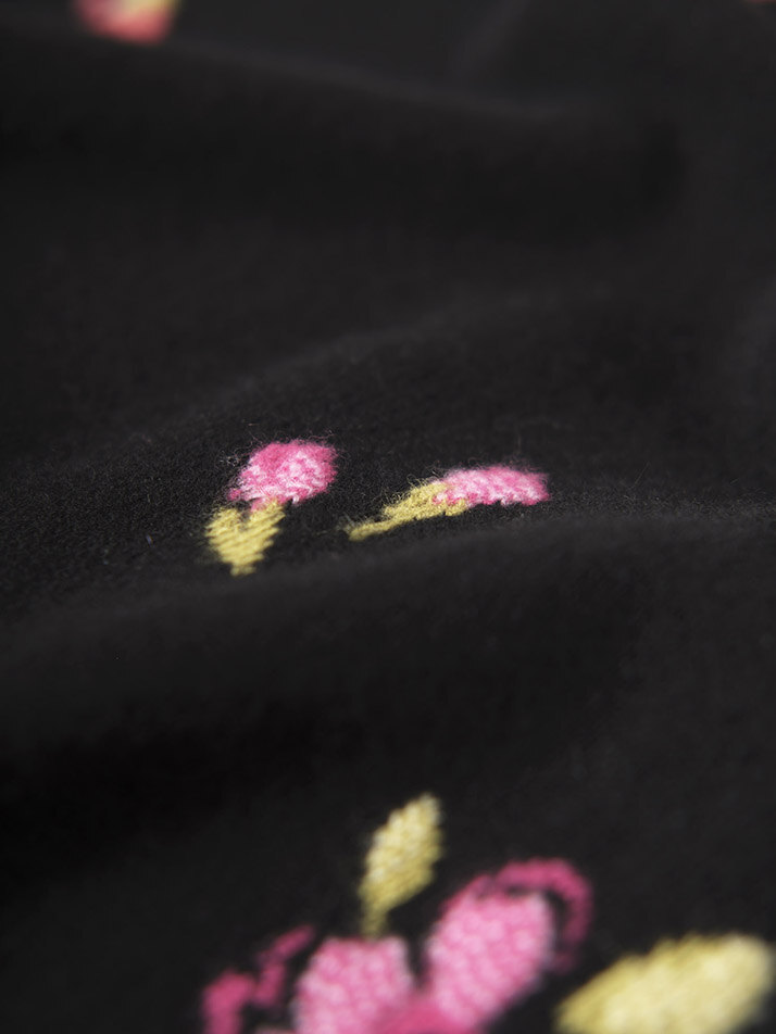 cashmere 100% | bloom knit top - Black