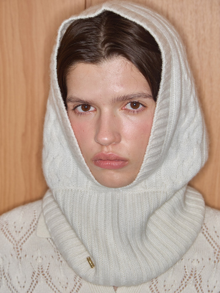 cashmere 100% | cable knit hood warmer - White
