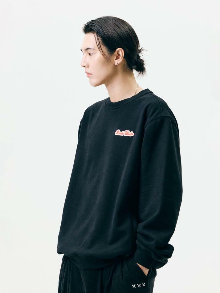 부클 아플리케 기모 맨투맨 (블랙)