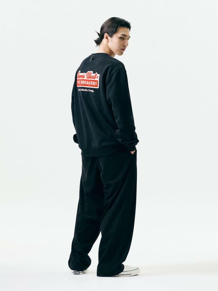 부클 아플리케 기모 맨투맨 (블랙)