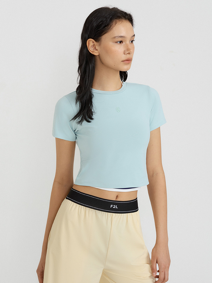 티나 올데이 슬림핏 크롭탑