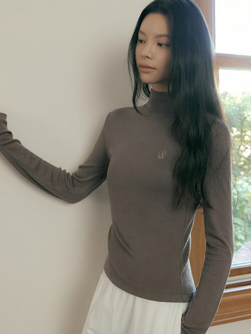 시너지 라이트 하이넥 커버업