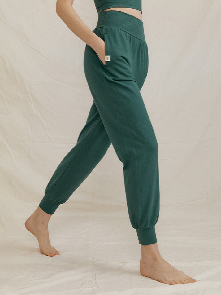 반다 카르마 팬츠