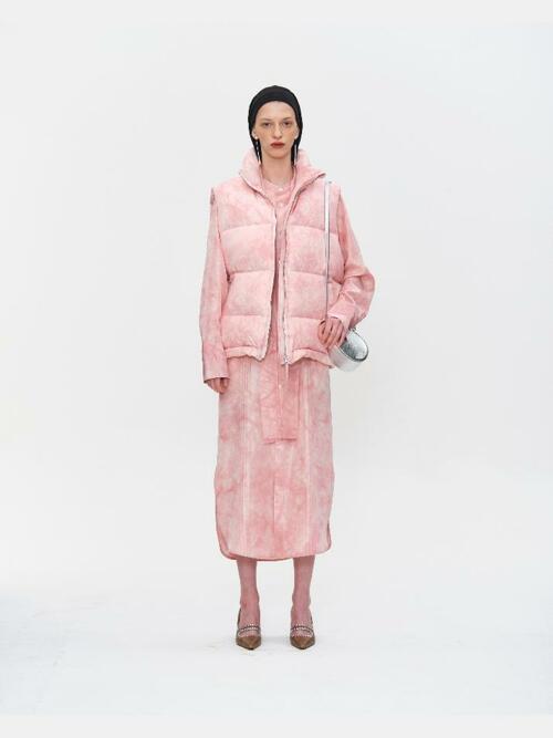 NATURAL COCCUS DYED COTTON SILK DOWN-FILLED VEST