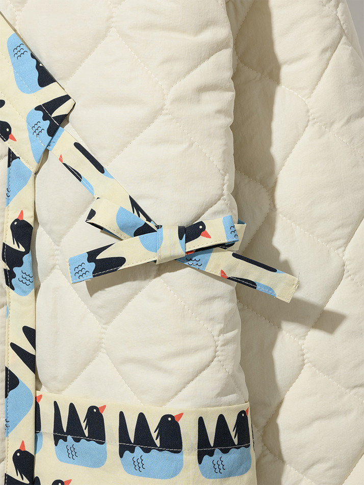  양면으로 돌려입는 누빔 재킷 홈워머 집안에서도 밖에서도 따듯하고 포근하게