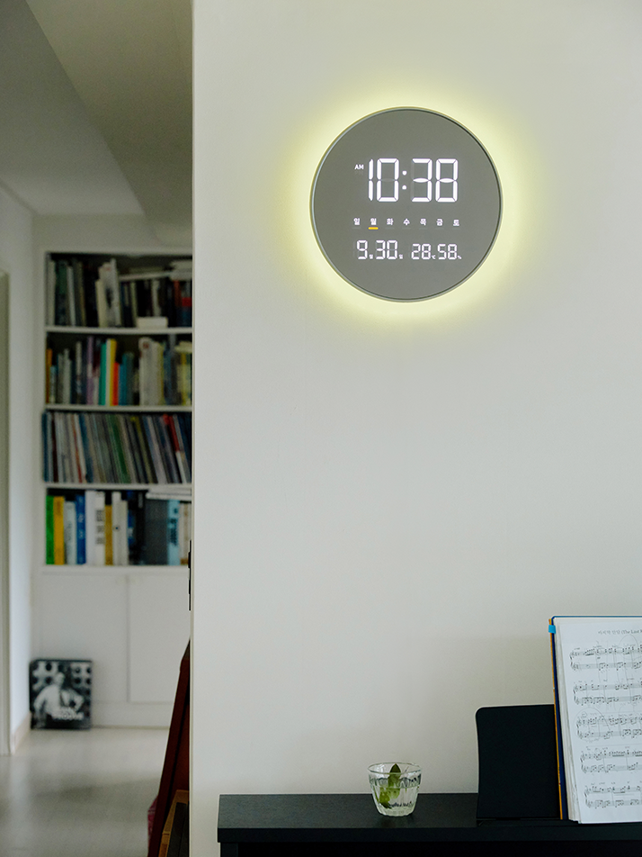 뉴 이클립스 무드등 백라이트 LED 벽시계 벽걸이 캘린더 조명 온습도 OWD-1014SV