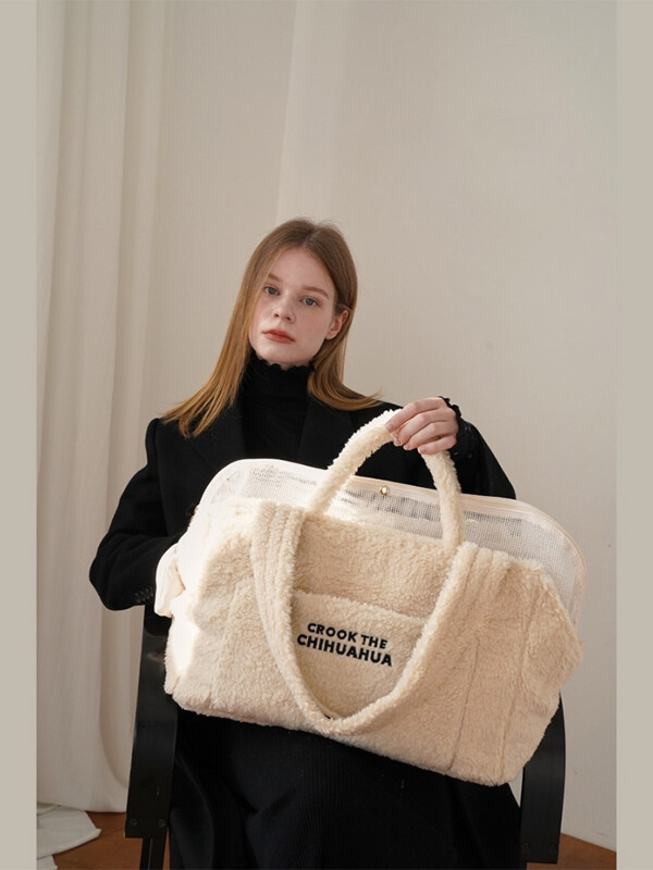 테디 시어링 부클 이동 가방 | Teddy Shearing Boucle Bag