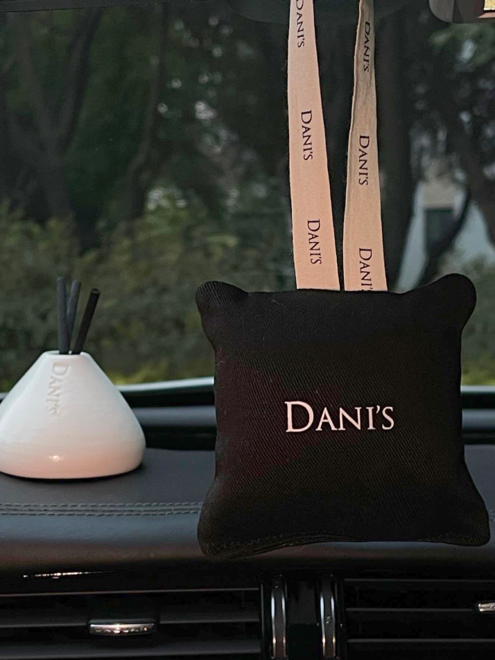 차량용 방향제 걸이 [가든스]