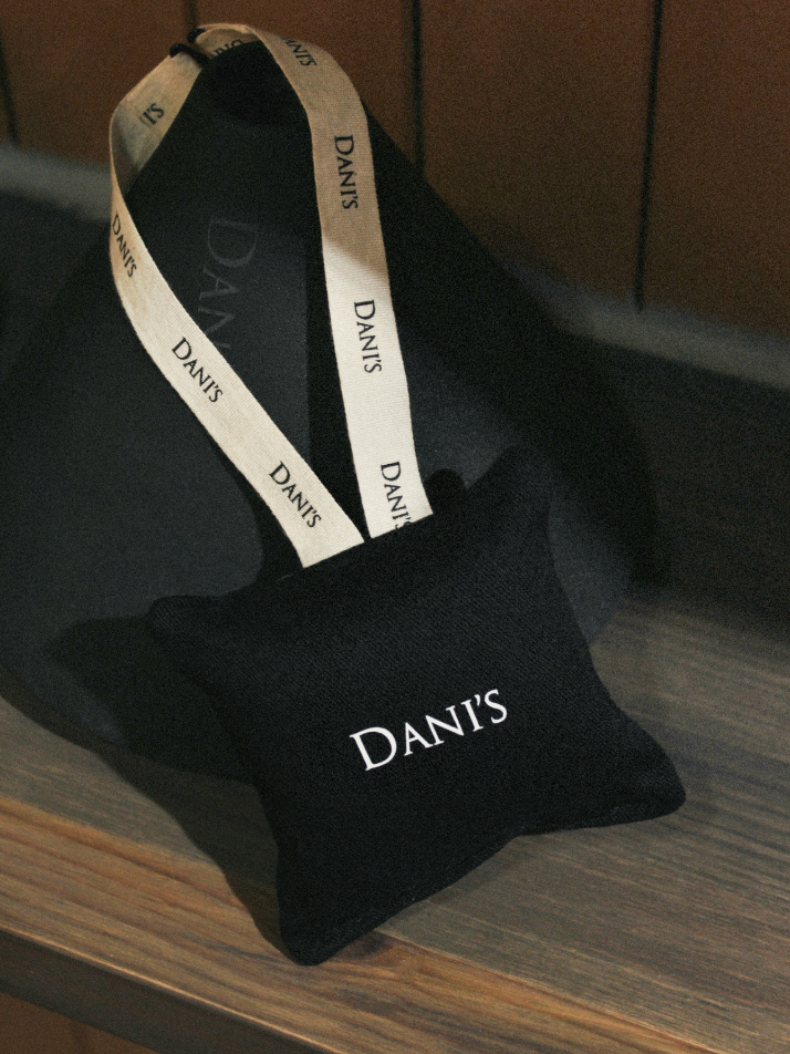 차량용 방향제 걸이 [가든스]