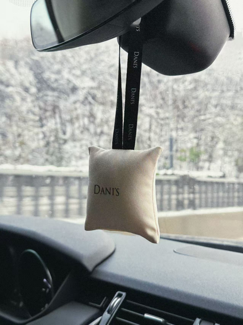 카 디퓨저 쿠션 [뷰티 인 어 보틀]