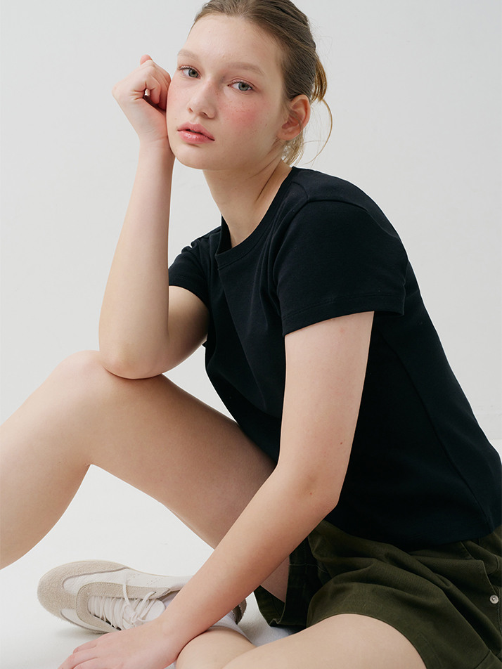 BASIC CROPPED T-SHIRT BLACK