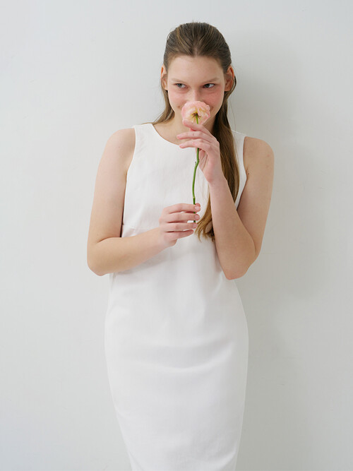 BASIC OPEN BACK DRESS IVORY
