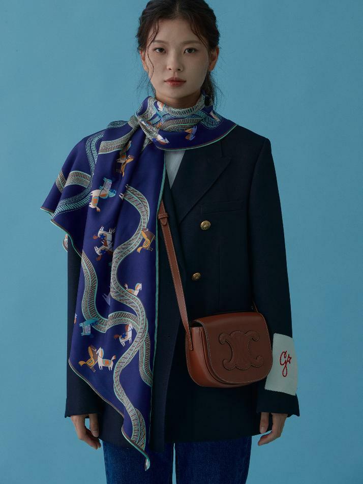 트라이앵글 네이비 _ 스카프