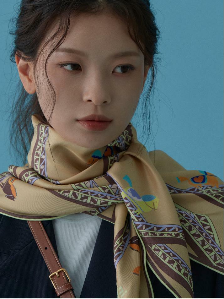 트라이앵글 옐로우베이지 _ 스카프
