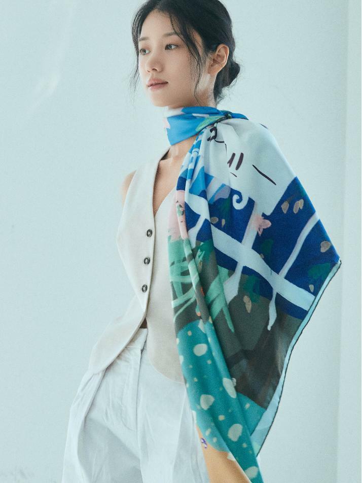 스퀘어 _ 시크릿 가든 스카프