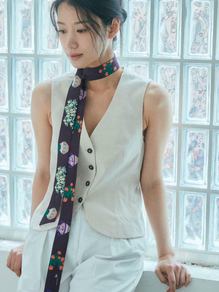 트윌리L _ 미드나잇 가든 실크 스카프