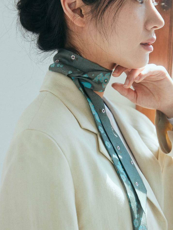 트윌리L _ 포레스트 민트 실크 스카프