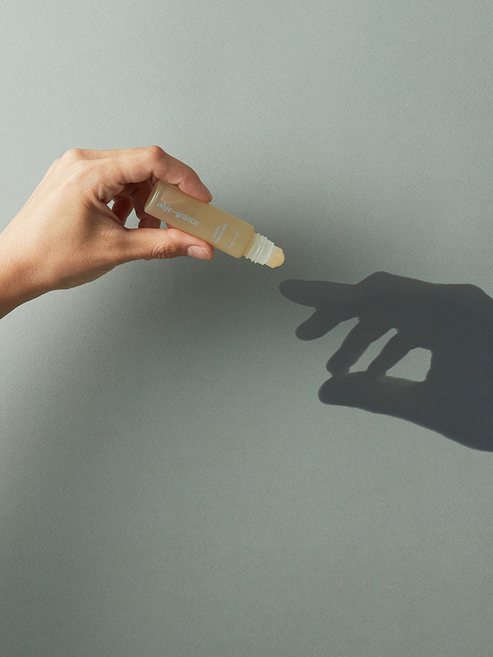 오브제그랑스 롤온 글로우 네일 오일 듀 드롭