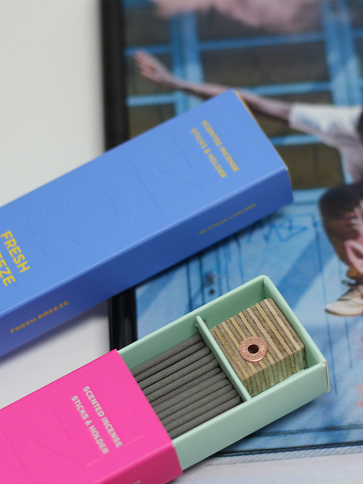 센트홈 인센스 버드 오브 파라다이스 135mm