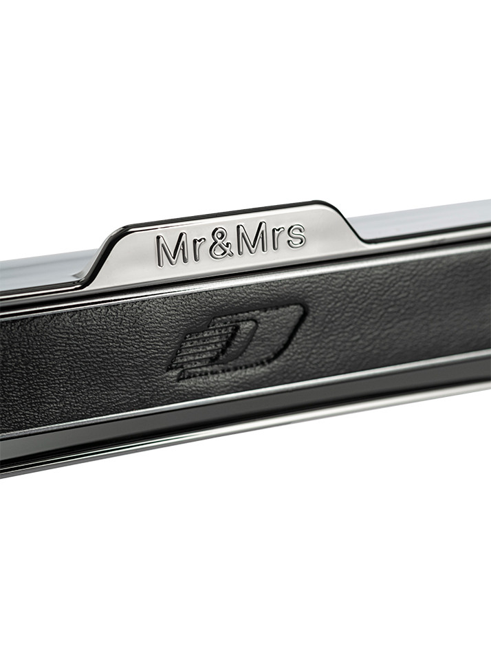 미스터앤미세스 차량용방향제 에보 블랙레더 크롬블랙실버