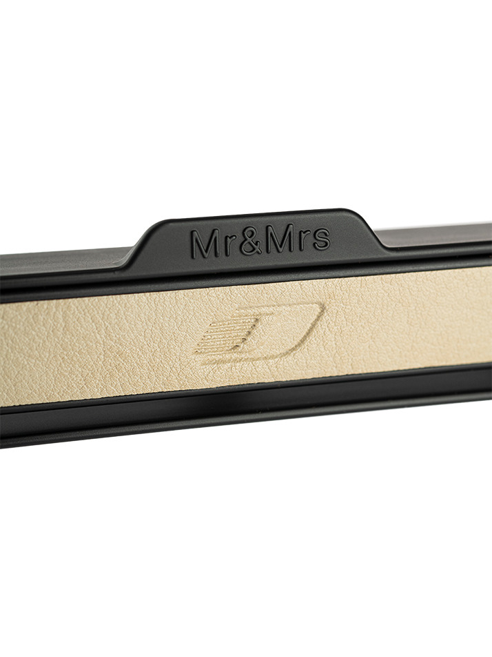 미스터앤미세스 차량용방향제 에보 클리어레더 매트블랙