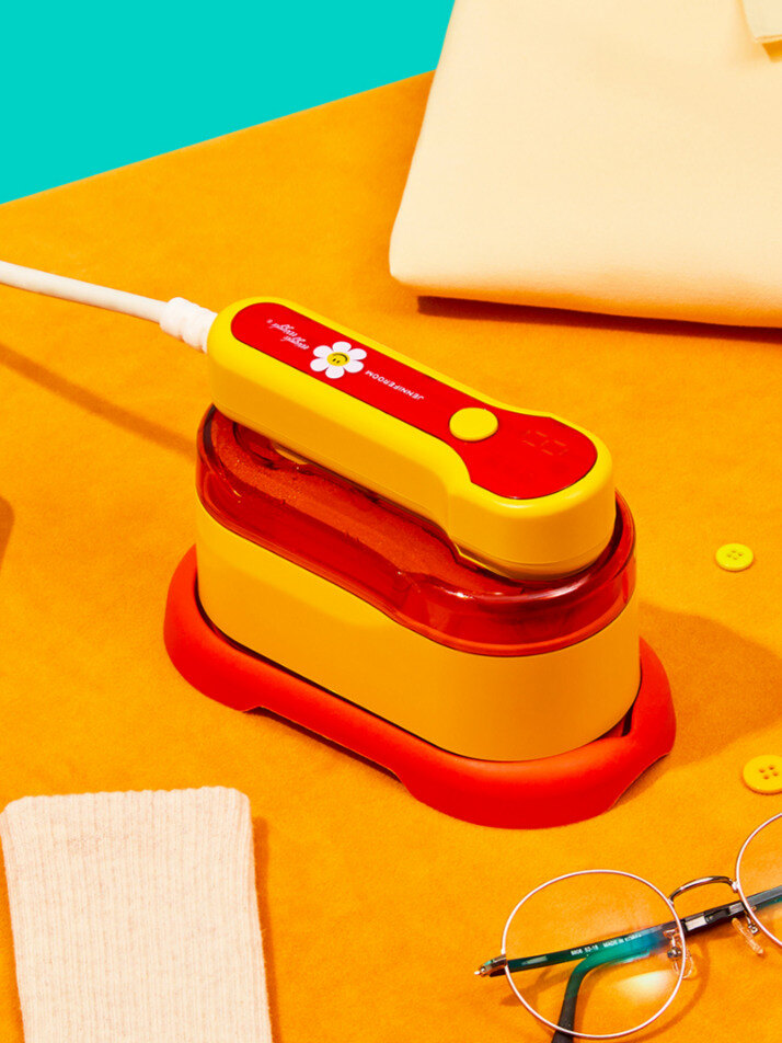 제니퍼룸 x 위글위글 핸디 스팀다리미