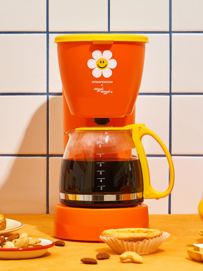 제니퍼룸 x 위글위글 드립 커피머신