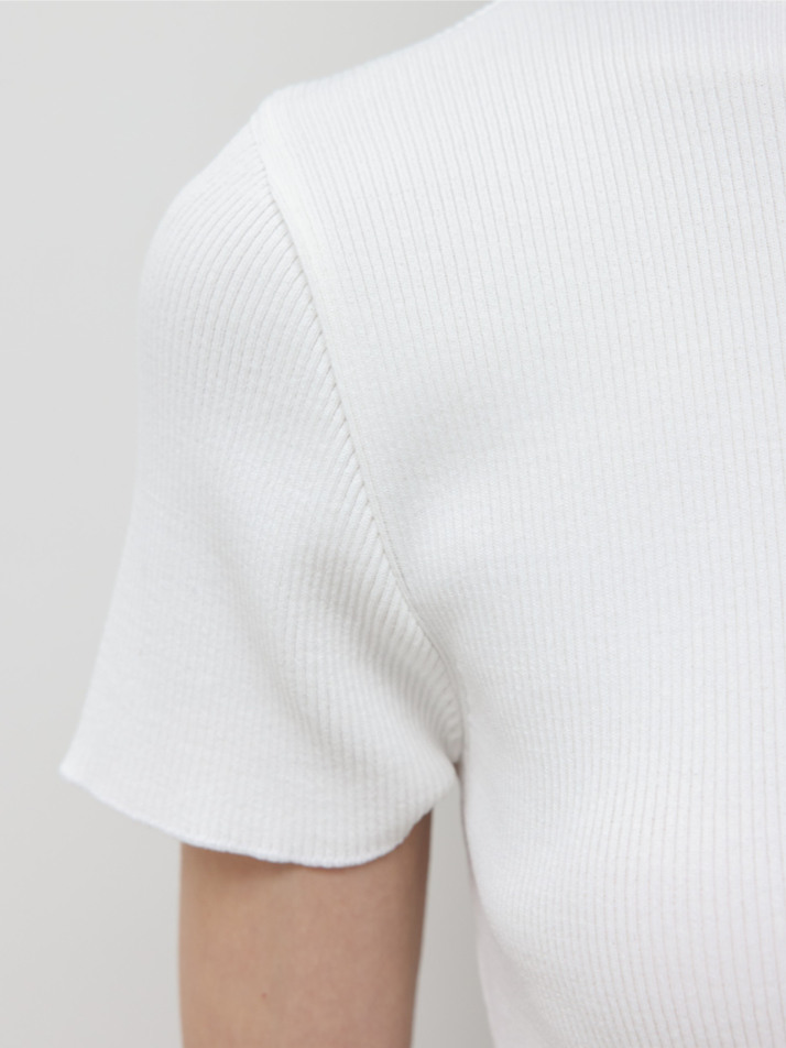 RIBBED HALF SLEEVE KNIT / WHITE